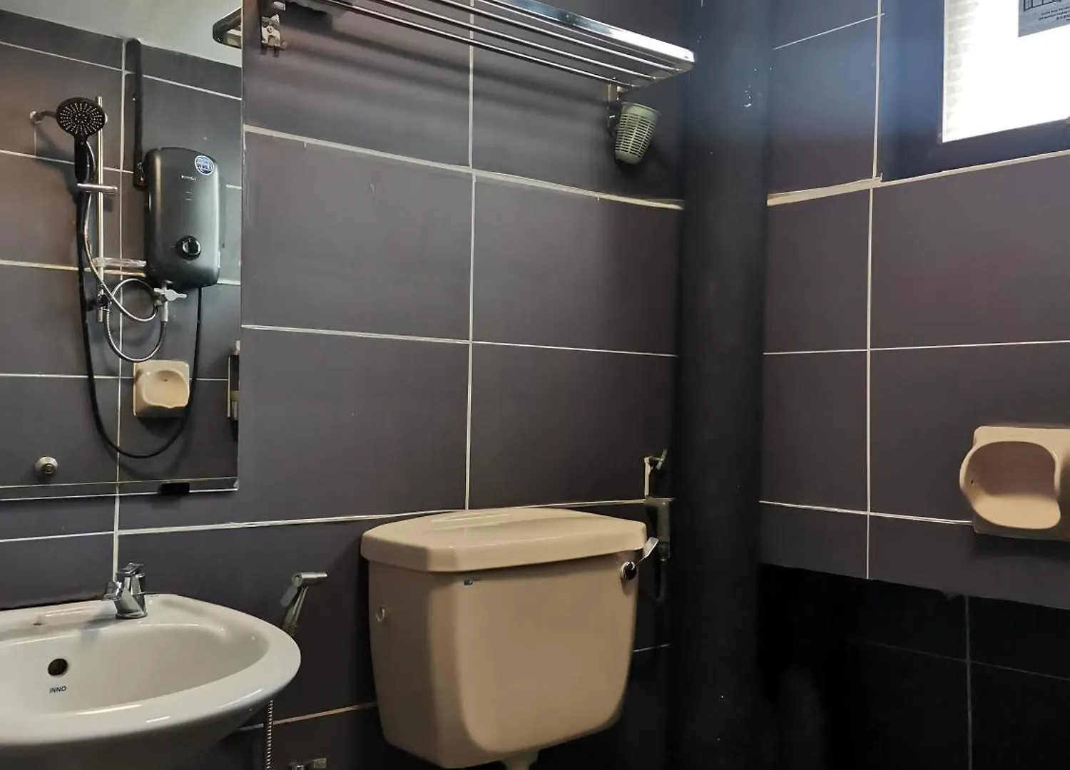 Sabai Sabai Guesthouse In Bayan Lepas Malaysia